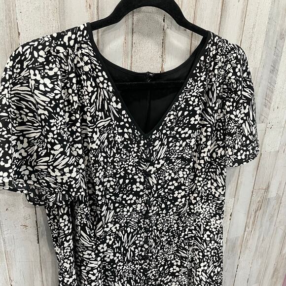 Talbots Floral Short Flutter Sleeve Buttons Retro 90s Fit & Flare Midi Dress 8 - Picture 3 of 8